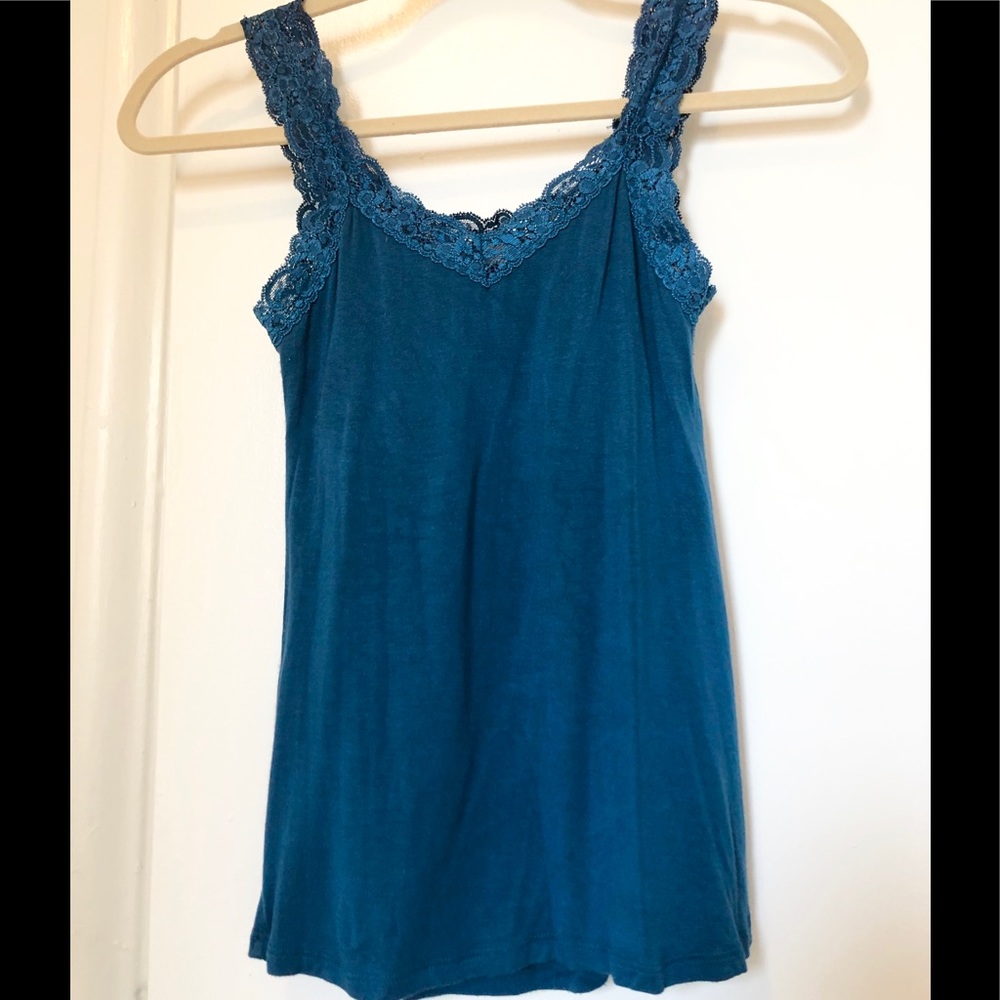 NWOT gorgeous soft lace camisole tank top